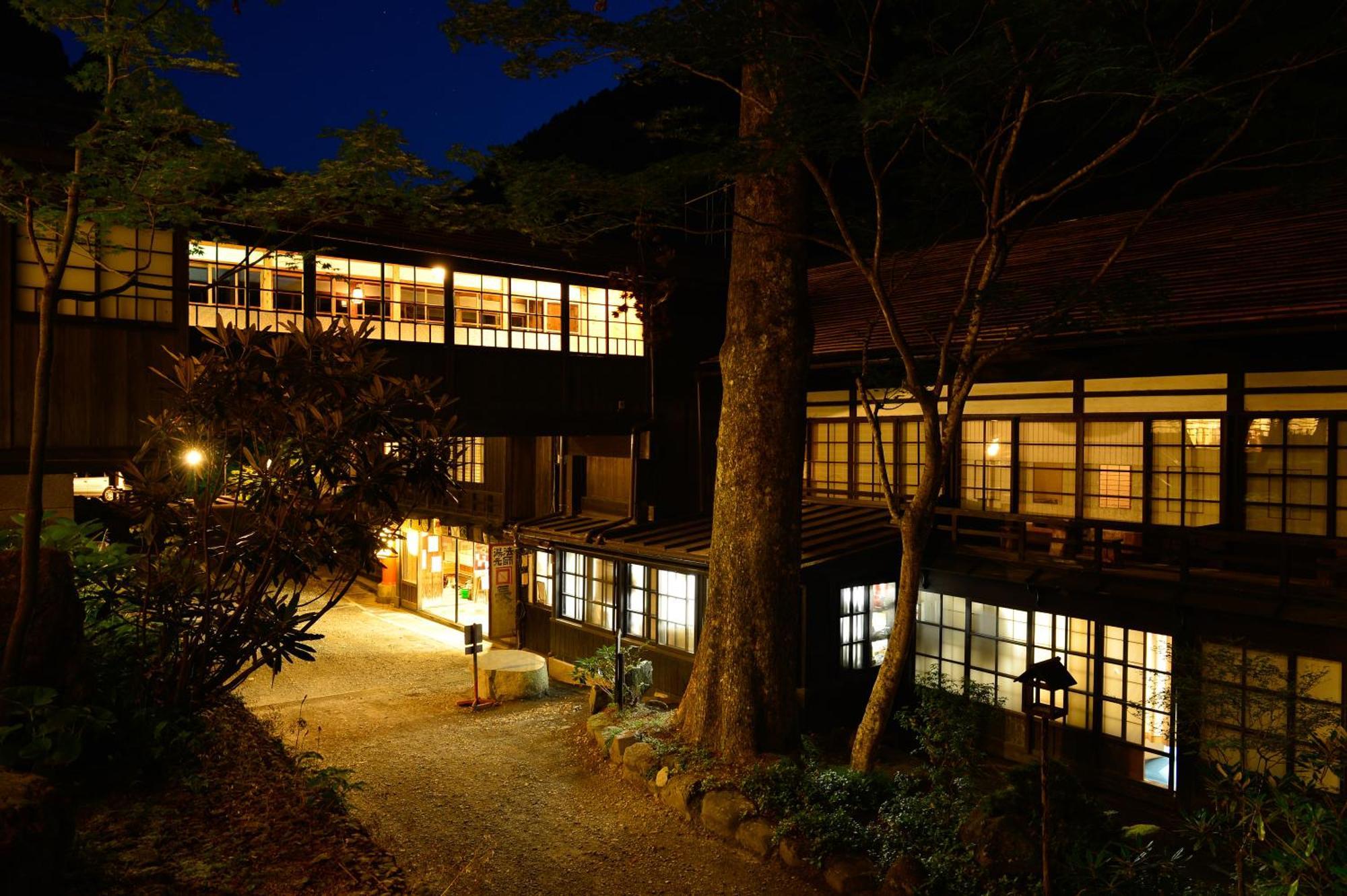 Houshi Onsen Chojukan Minakami Exterior foto